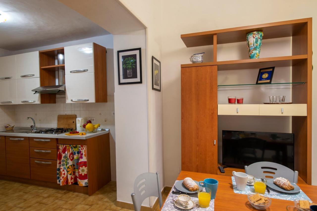 דירות מינורי Casa In Piazza מראה חיצוני תמונה